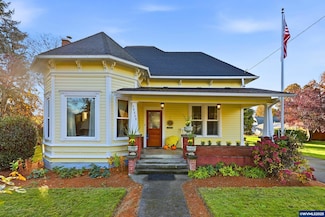 38808 N Main St, Scio, OR 97374