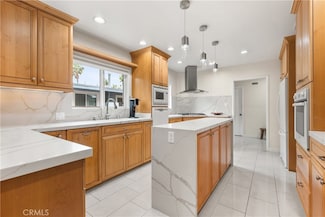 15936 Osborne St, North Hills, CA 91343