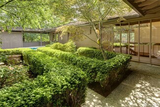 4815 88th Ave SE, Mercer Island, WA 98040