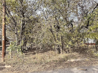 1517 Borden St, Brownwood, TX 76801