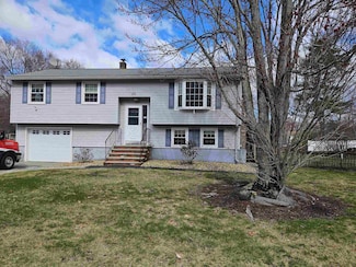 26 Lou Ave, Salem, NH 03079