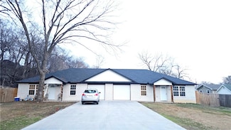 517 N Oak Hill St, Siloam Springs, AR 72761