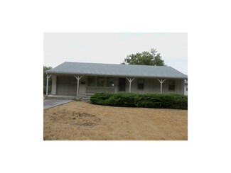 5224 Spruce Ave, Kansas City, MO 64130