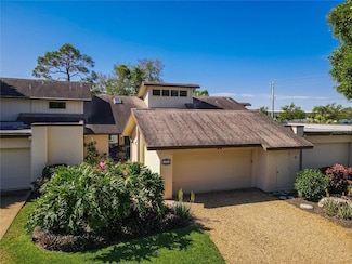 4660 La Jolla Dr, Bradenton, FL 34210