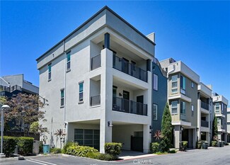 1637 Bridgewater Way, Costa Mesa, CA 92627