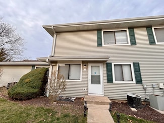 2S723 Winchester Cir E Unit 3, Warrenville, IL 60555