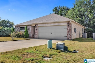 232 Cambridge Park Dr, Montevallo, AL 35115