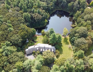 107 Elm St, Medfield, MA 02052