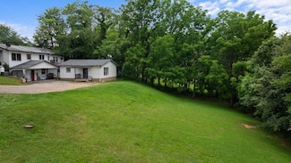306 Forest Ave, Franklin, NC 28734