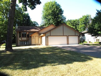 17135 12th Ave N, Plymouth, MN 55447