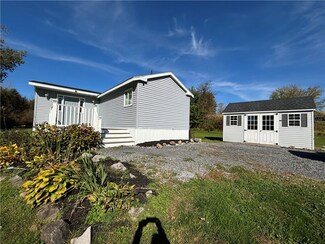 10689 Slayton Rd, Port Byron, NY 13140