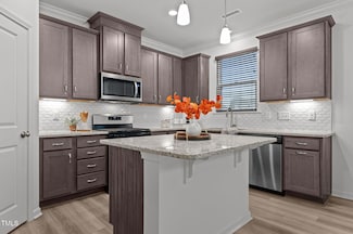 125 Shadowdale Ln, Rolesville, NC 27571