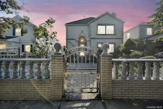 73-55 194th St, Fresh Meadows, NY 11366