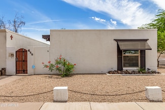 425 W Pebble Beach Dr, Tempe, AZ 85282