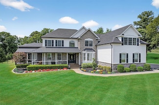 171 Sandy Pines Blvd, Hopewell Junction, NY 12533