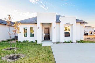 5808 Tavo Dr, Laredo, TX 78045