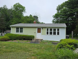 24 Ferland Dr, Dayville, CT 06241