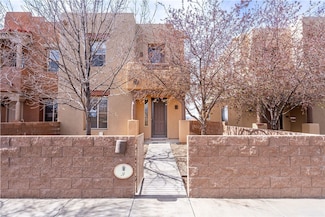 9 E Saddleback Mesa, Santa Fe, NM 87508