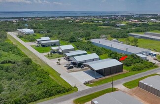 14 Connelley Ln, Port O Connor, TX 77982