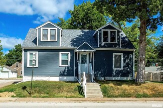 2726 Central Ave, Bettendorf, IA 52722