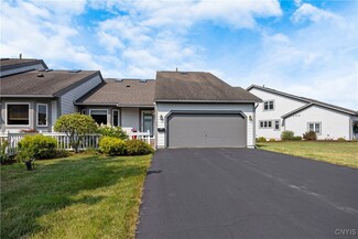 237 Oarlock Cir, East Syracuse, NY 13057
