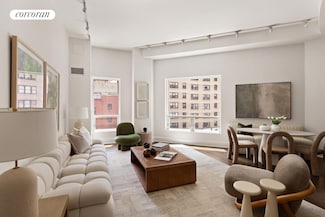 250 E 49th St Unit 3D, New York, NY 10017