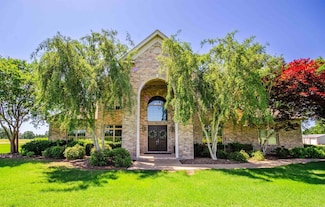 54 Middle Rd, Conway, AR 72032