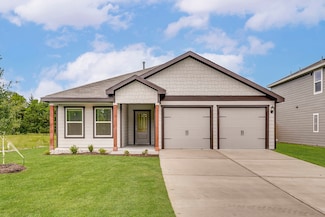 104 Southgate Dr, Terrell, TX 75160