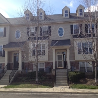 5 Melrose Ct, South Elgin, IL 60177