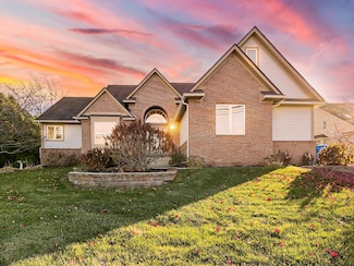 3345 E Commerce Rd, Commerce Township, MI 48382