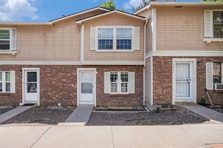 1534 S Ouray Cir Unit B, Aurora, CO 80017