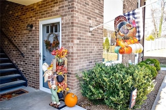 1707 N Main St Unit 2, Mount Airy, NC 27030