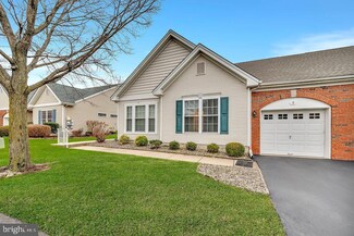 8 Chickadee Way, Trenton, NJ 08690