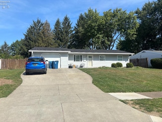 115 Forest Hills Dr, Huron, OH 44839