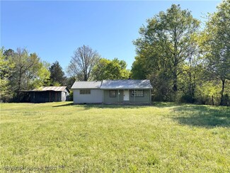 207 W Madison Ave, Hackett, AR 72937