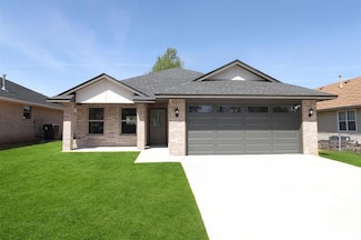 10305 1 2 Saint Patrick Dr, Midwest City, OK 73110