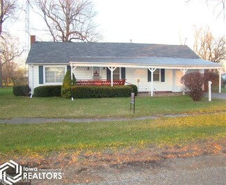 308 W Park St, Ollie, IA 52576