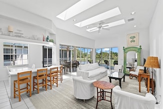 5142 Lake Catalina B Dr Unit B, Boca Raton, FL 33496