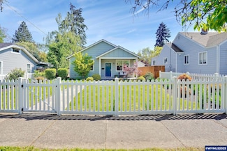 680 Breys Ave NE, Salem, OR 97301