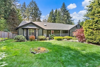 5345 Saint Charles Dr NE, Olympia, WA 98516