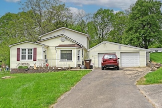 2705 Spring St, Bethel, OH 45106