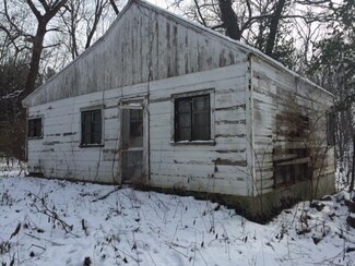 1938 W 441 S, Star City, IN 46985