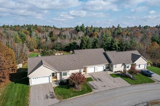 77 Hall Rd, Fremont, NH 03044