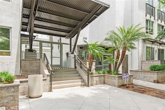 6400 Crescent Park E Unit 121, Playa Vista, CA 90094