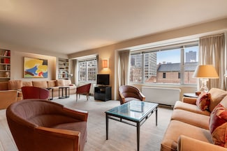 650 Park Ave Unit 11E, New York, NY 10065