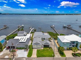 1907 4th St W, Palmetto, FL 34221