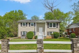748 Bontemps Dr, Nashville, TN 37207