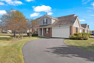 1042 Carrick Ln Unit 221, McHenry, IL 60050