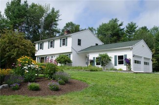 7 Willow Dr, Orono, ME 04473