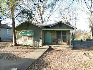 704 E 21st St, Bryan, TX 77803